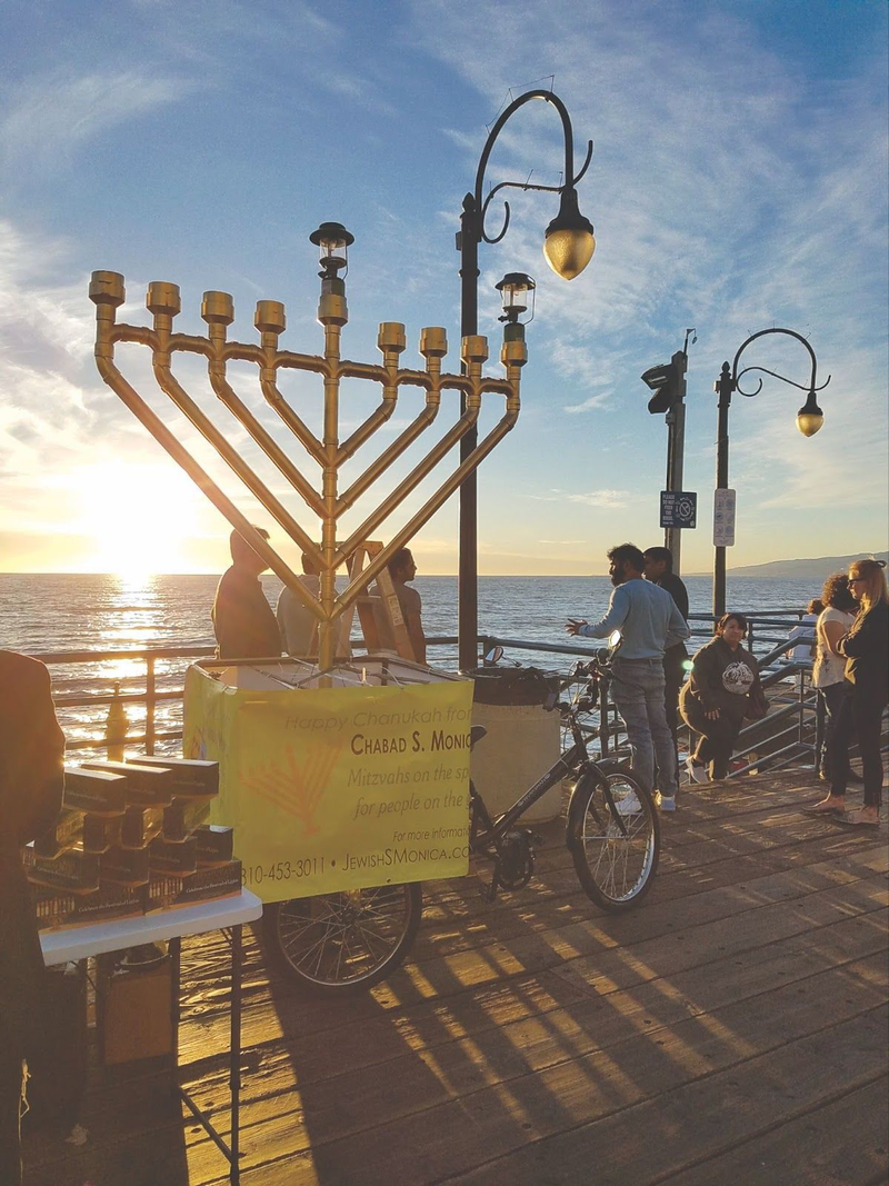 Hanukkah Keeps The Spotlight On The Holiday Season - Santa Monica Daily 